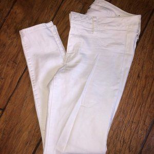 White American Eagle Skinny Jeans